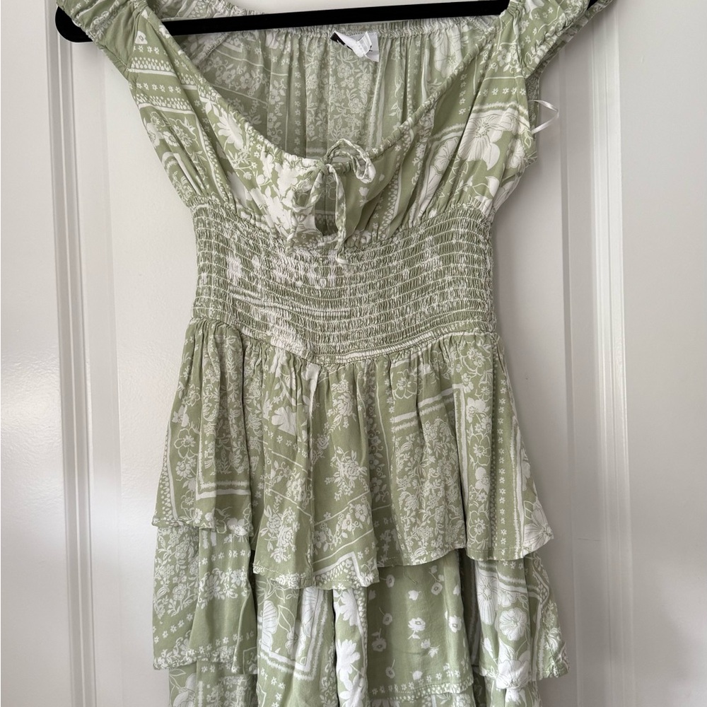 Elegant Green Floral Smocked Mini Dress